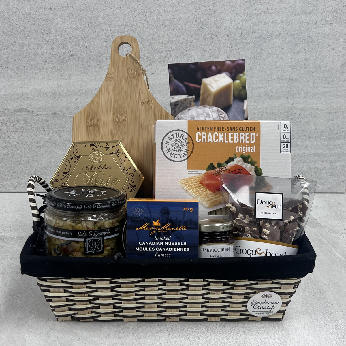 CHEESE &amp; CHARM BASKET