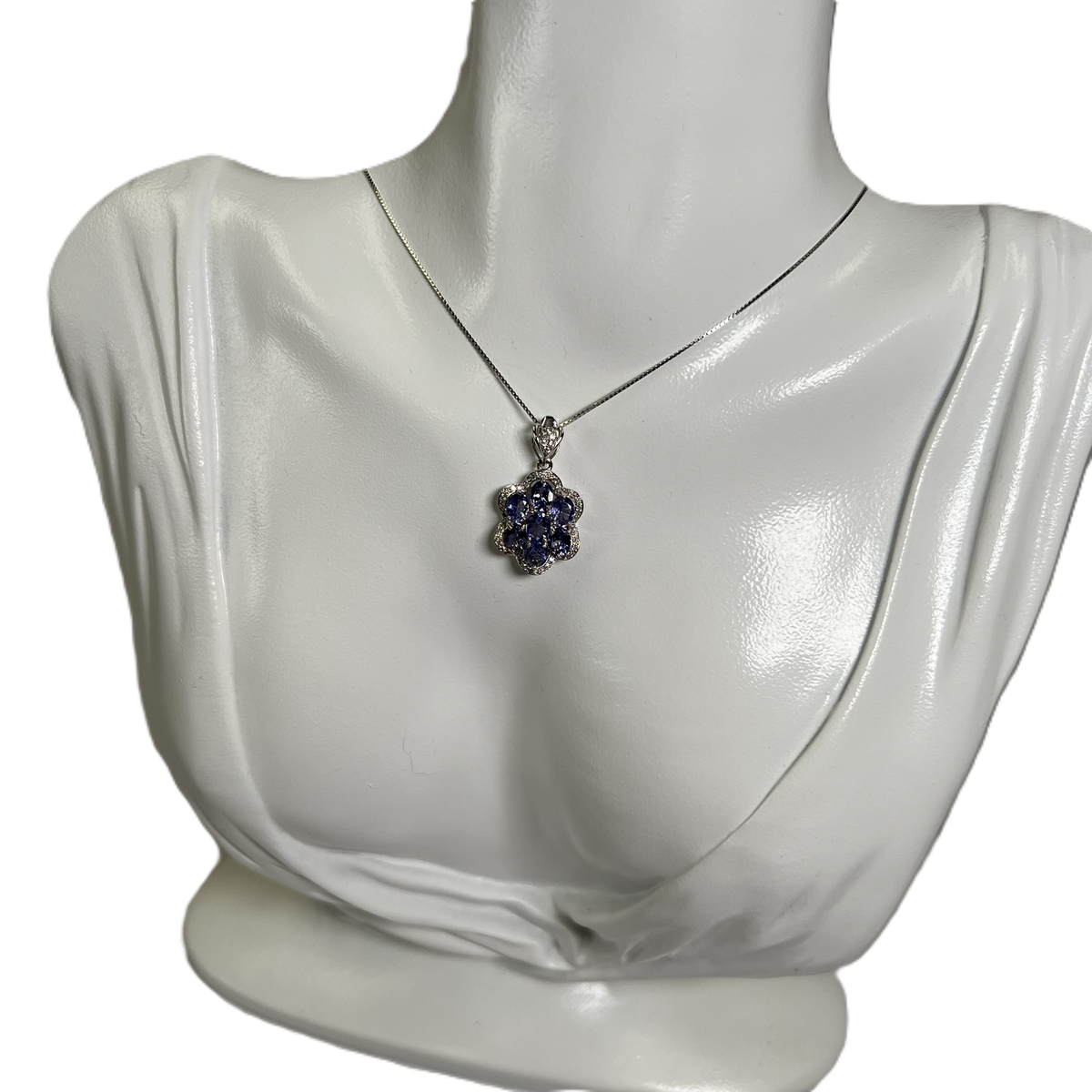 Chaîne en Argent 925 avec Pendentif avec Fleur en Tanzanite et Zircones