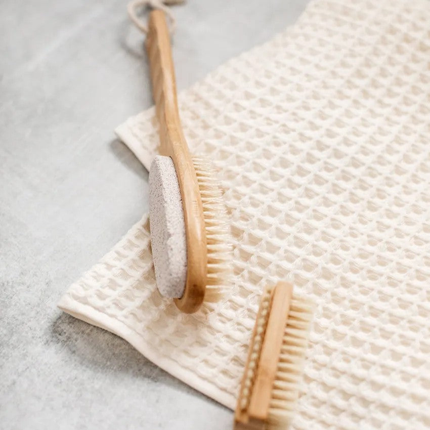 Serviette de bain Jacki en tissu gaufré – Crème 26" x 65"