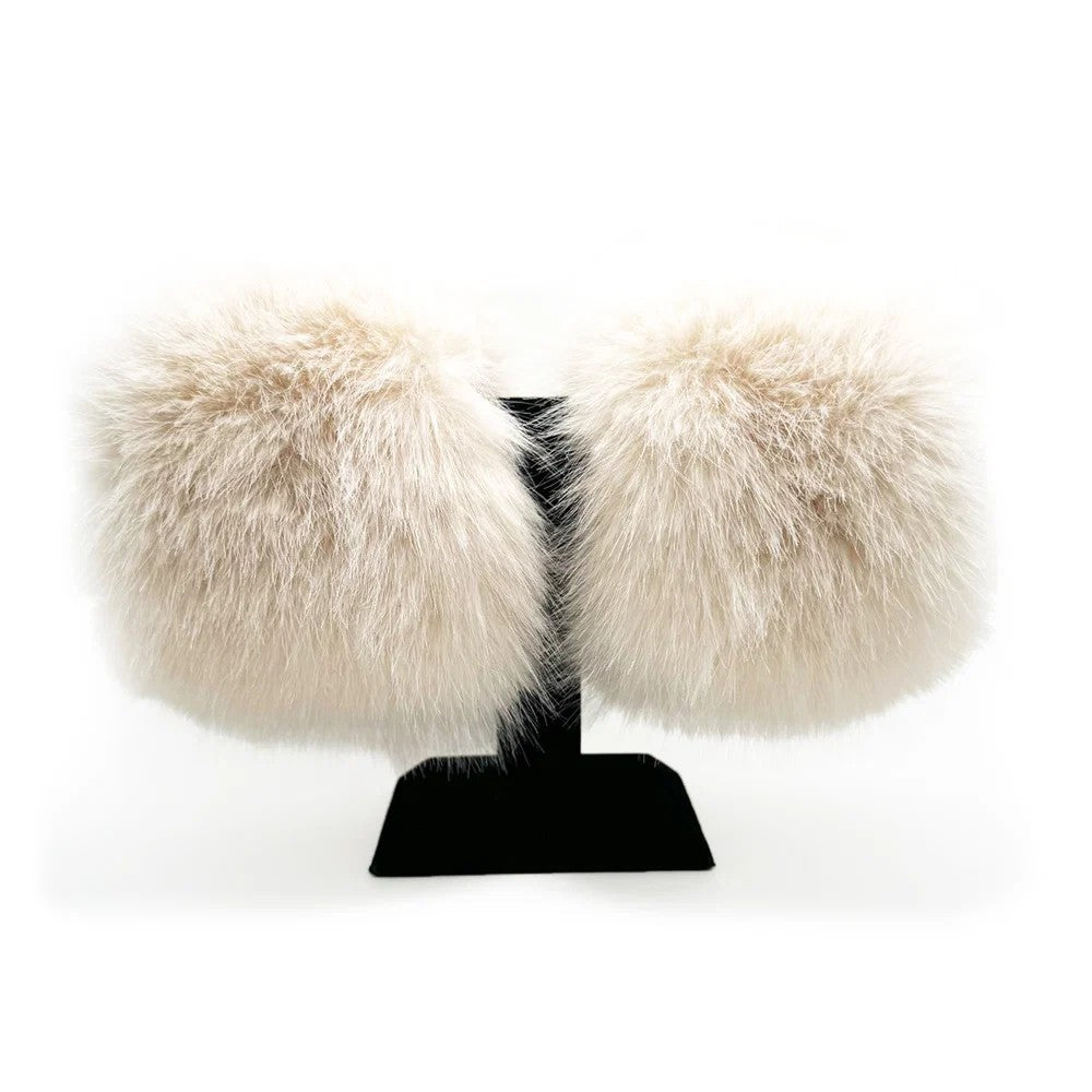 Manchettes couture en fausse fourrure crème, collection Faux Fur Fantasy